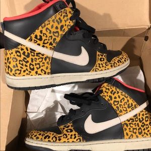 Nike leopard dunks -